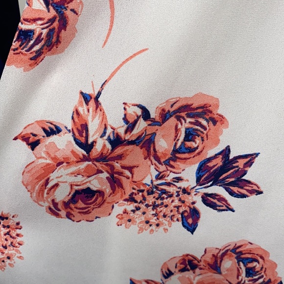 Off The Shoulder Floral Dress - Picture 2 of 4